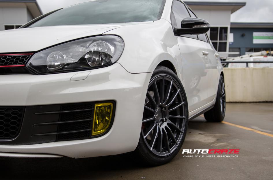 VOLKSWAGEN GOLF SF05 SATIN GUN METAL